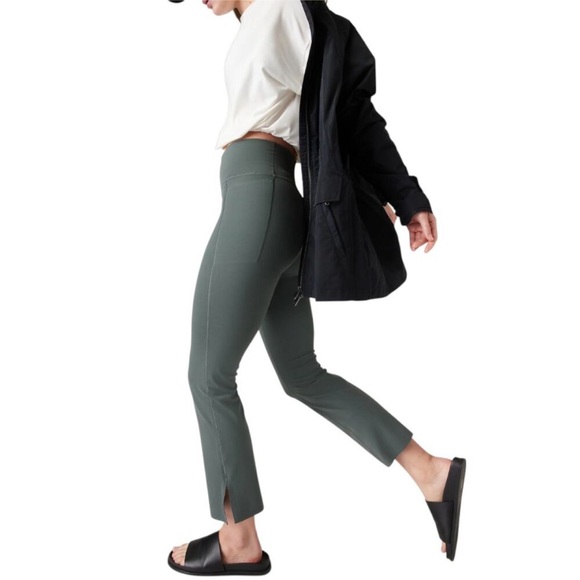 Athleta Transcend Stash Crop Straight Leg Bali Green Size Mendium Tall - Picture 2 of 14